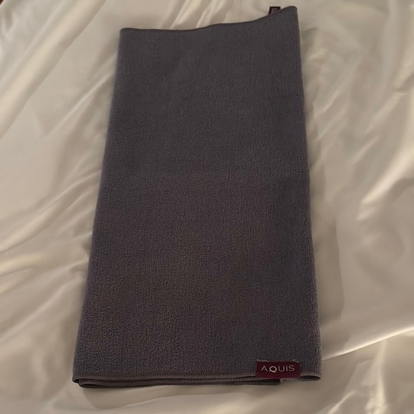 Madison Reed Other - Aquis Hair Drying Towel